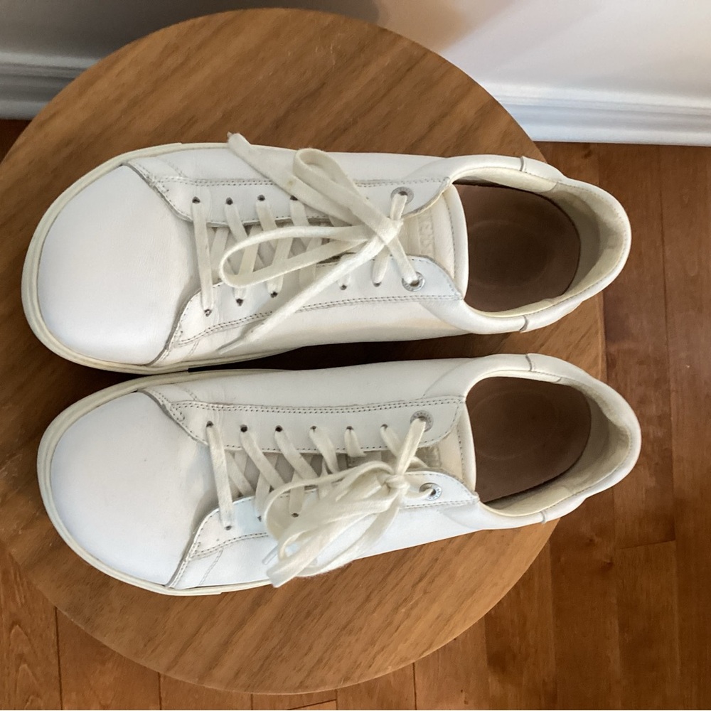 Birkenstock Bend Low White Leather Sneakers(size 44) which is size 11.